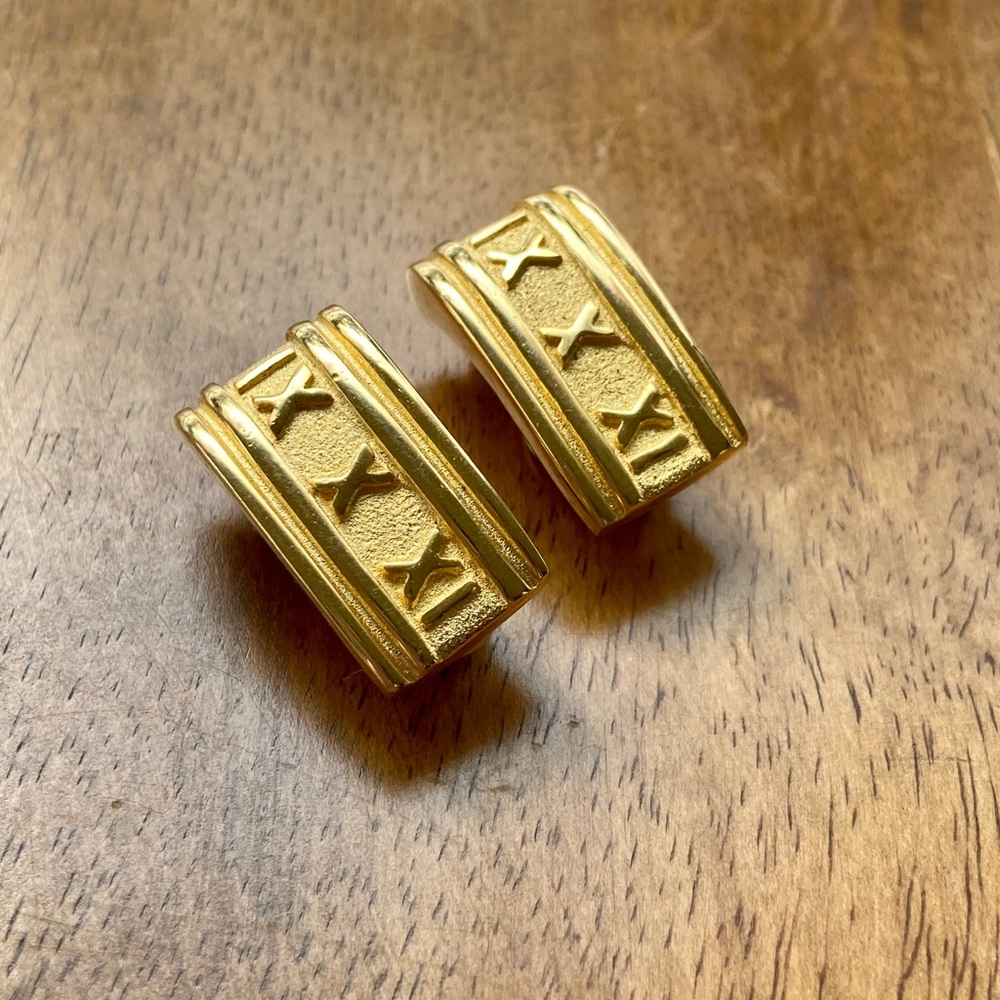 IX X XI Gold Earrings